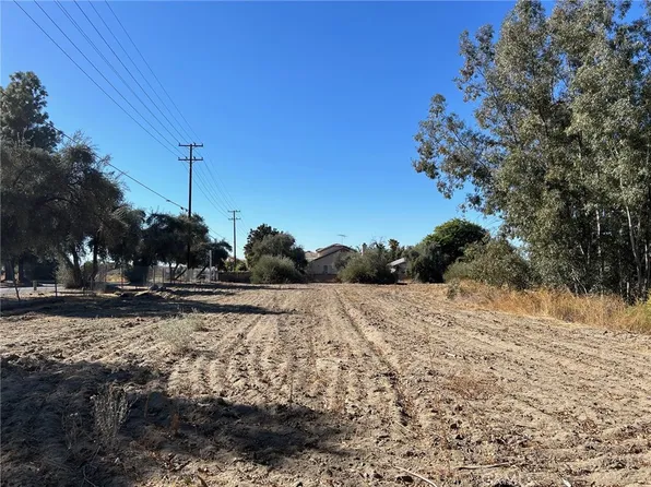 26185 Pleasant Ave, Hemet, CA 92544