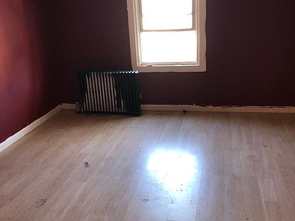 4th image of 25 N Terrace Ave #1