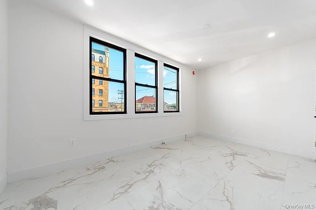 1 bed, 1.0 bath, $2,550 — Photo 3