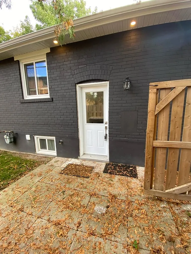 2 bed, $1,975 — Photo 3