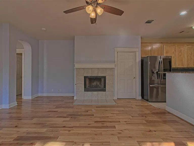 610 Palo Alto Ln — Photo 15