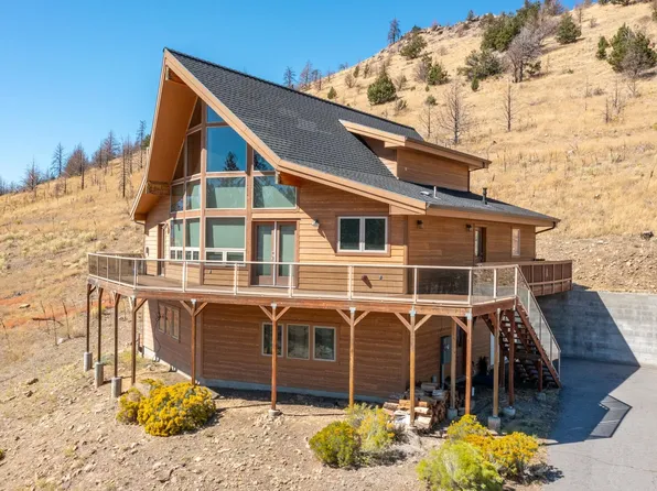 5716 Palmer Dr, Weed, CA 96094