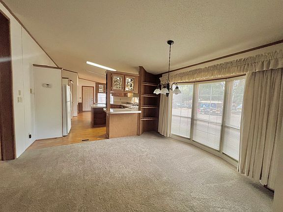 4th image of 2211 W Mulberry St Lot 151