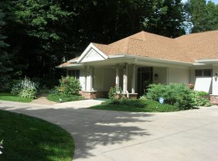 811 Farwell Dr, Madison, WI 53704