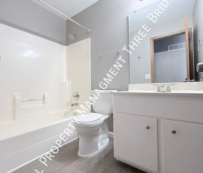 43 Kingspointe Dr — Photo 19