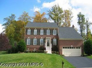 5327 Sandy Point Ln, Clifton, VA 20124