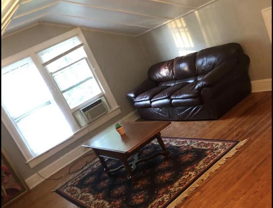 1st image of 432 S Race St APT B
