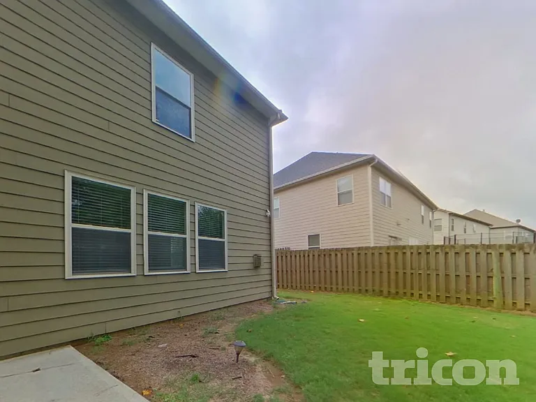 6410 Country Lake Rd — Photo 18