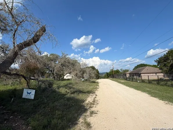 450 Park Drive LOT 43-45, Bandera, TX 78003