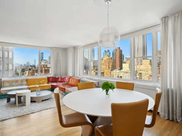 137 East 36th Street image 2 of 18