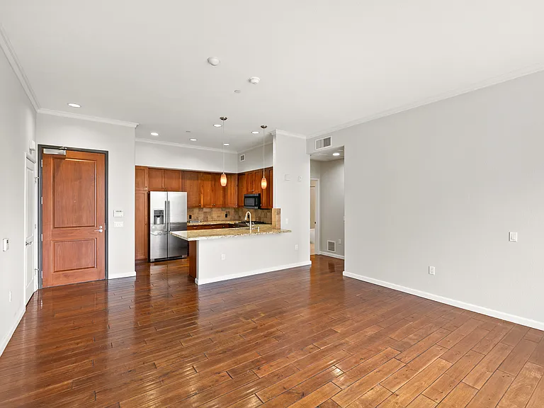 Serrano Luxury Homes and Garden — Photo 9