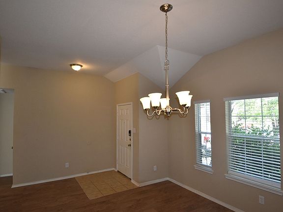 2nd image of 1416 Kingfisher Dr