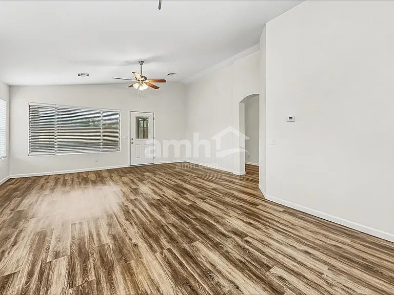 35042 N Aubrac Cir — Photo 8