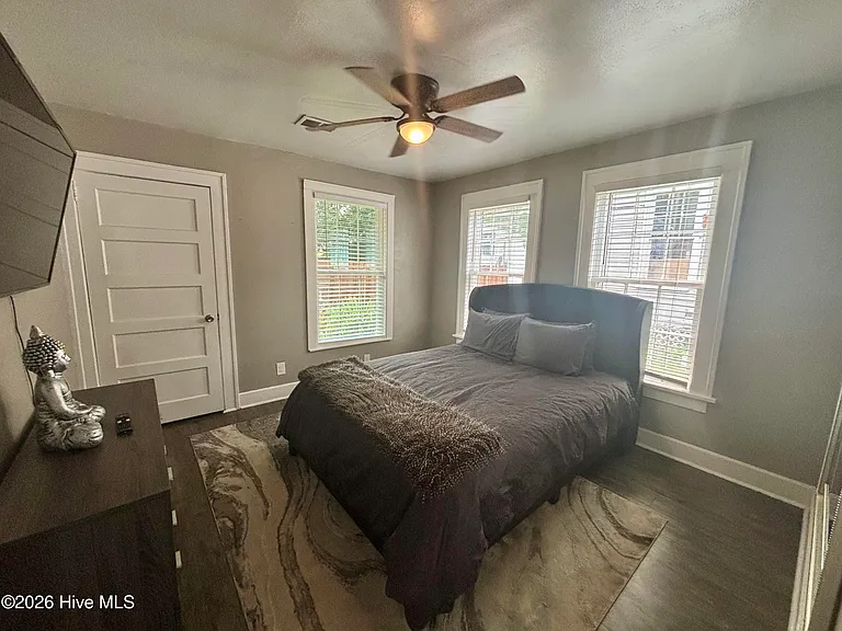 204 Ellis St — Photo 16