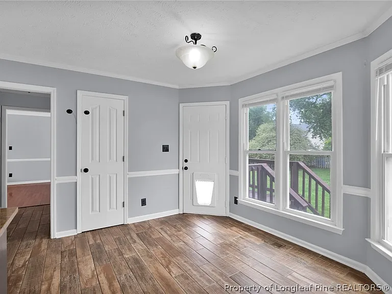 1183 Helmsley Dr — Photo 15