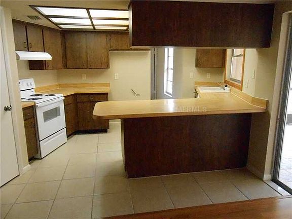 3rd image of 802 Black Knight Dr