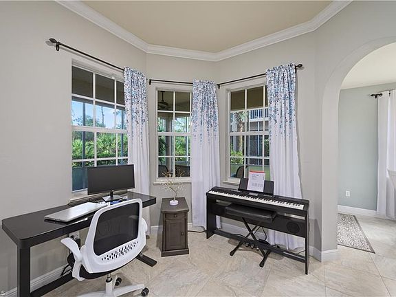 5th image of 14010 W Hyde Park Dr APT 104