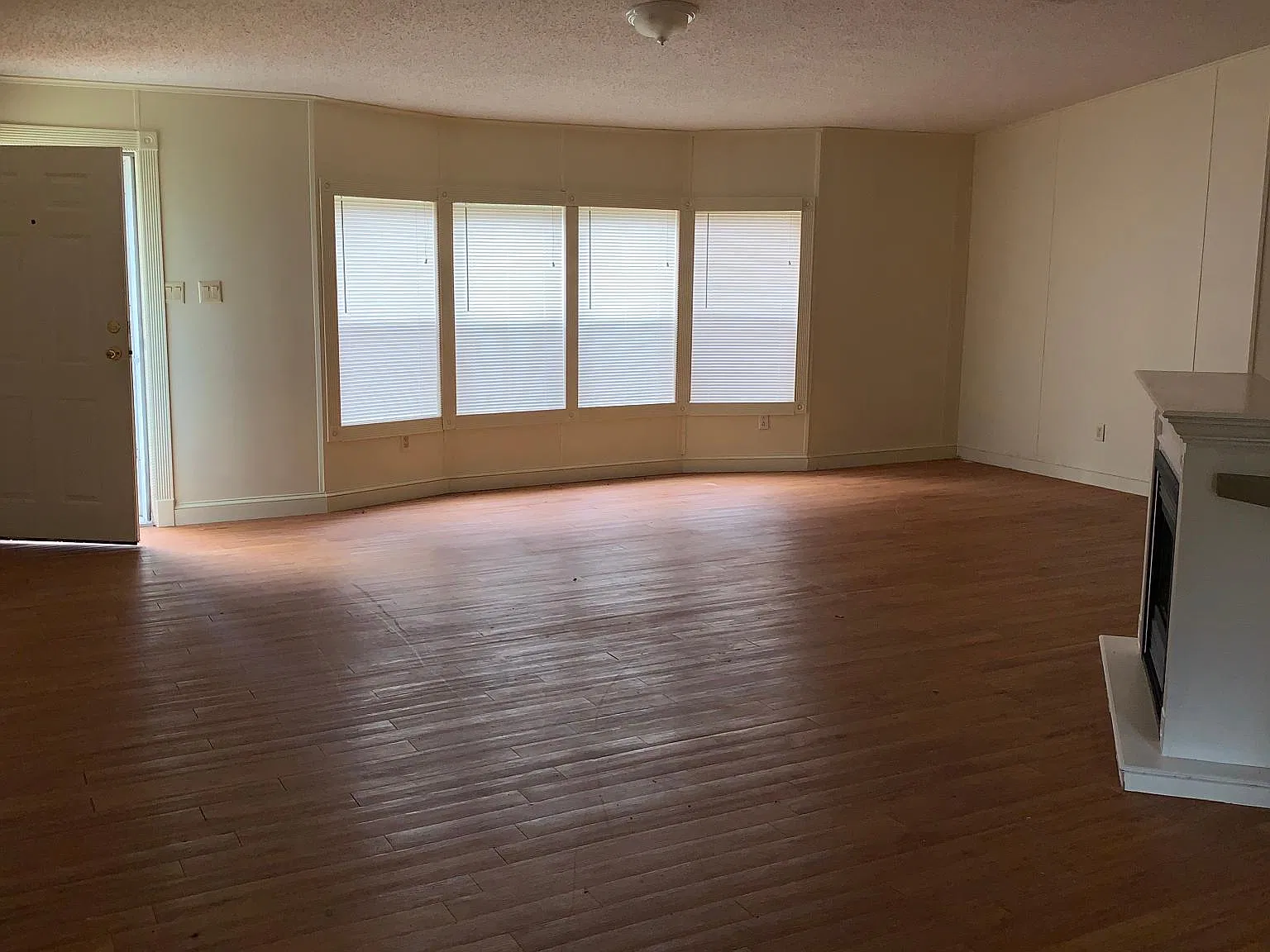 10534 County Road 13 N — Photo 4