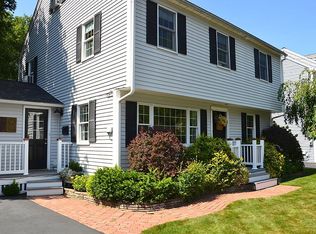 58 Burnham Rd, Lowell, MA 01852