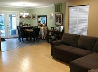 515 W Maple Ave, Sterling, VA 20164