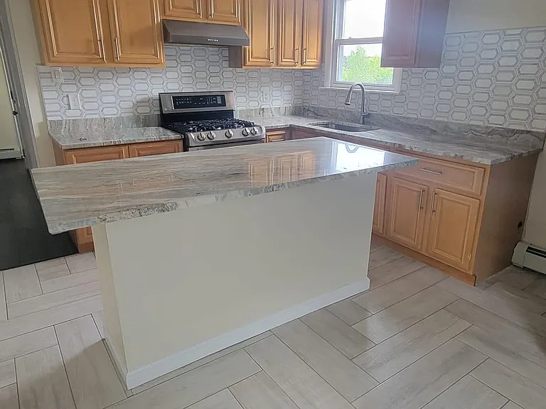 33 Paisley St #3 — Photo 1