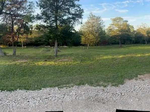 515 Berry Ln, Somerville, TX 77879