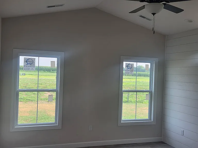301 Andorah Dr — Photo 11
