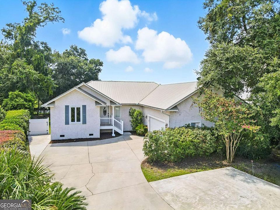 1st image of 168 Palmera Ln