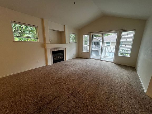3rd image of 1696 Kennedy Pl