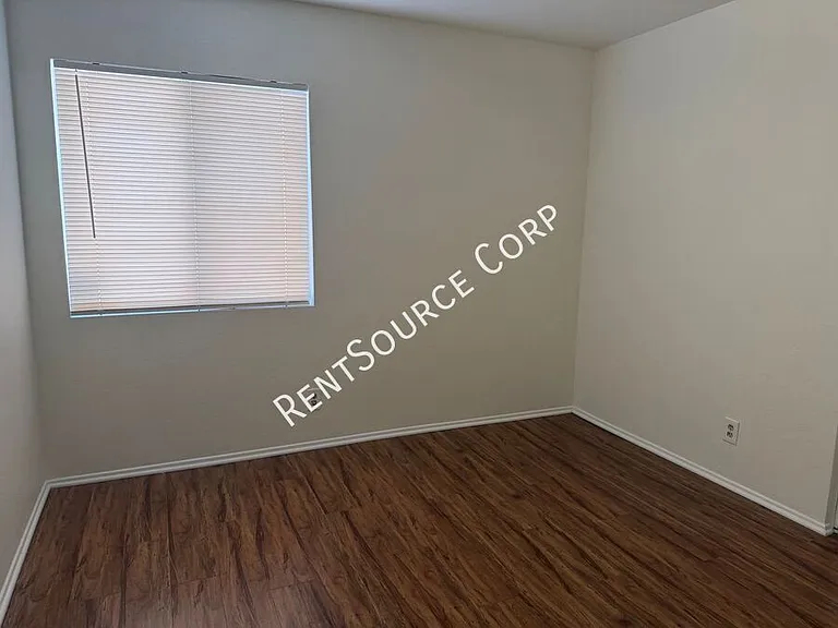 37051 Boxleaf Rd — Photo 11