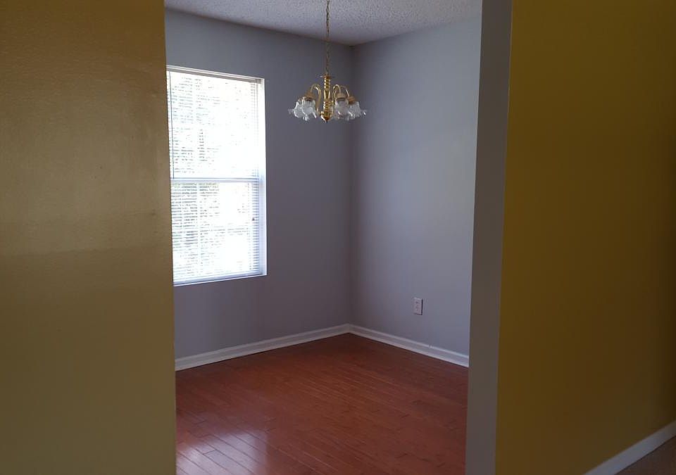 2nd image of 119 Stony Brook Cir
