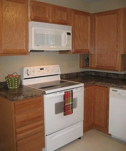 415 N 31st St — Photo 3