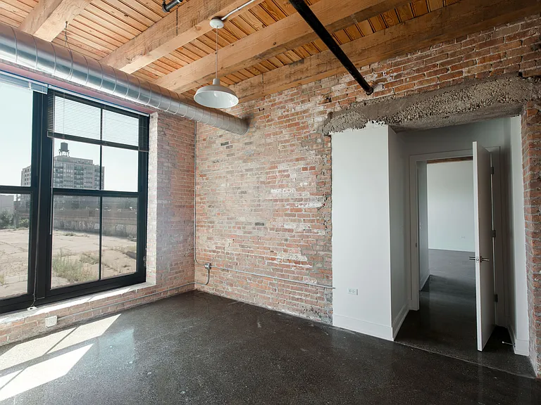 The Otis — Photo 12