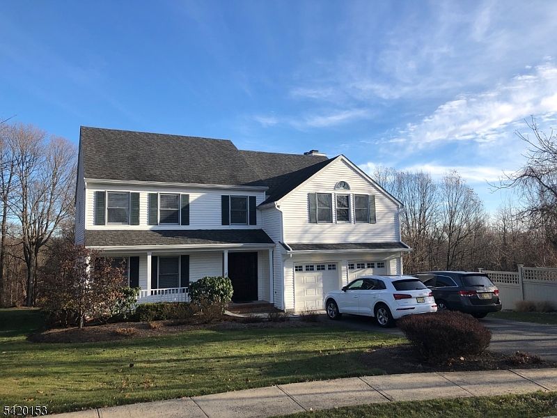 1st image of 44 Valley Rd