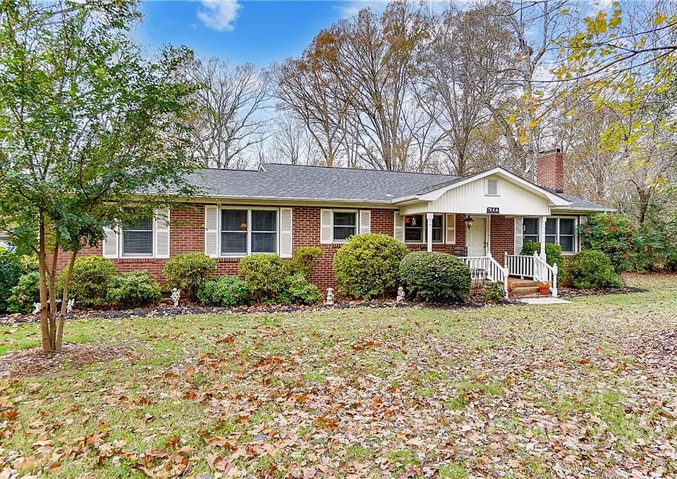 1st image of 6333 Woodland Cir