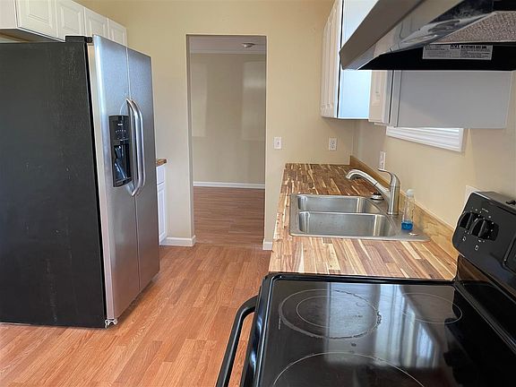 4th image of 3028 E Barbara Ln