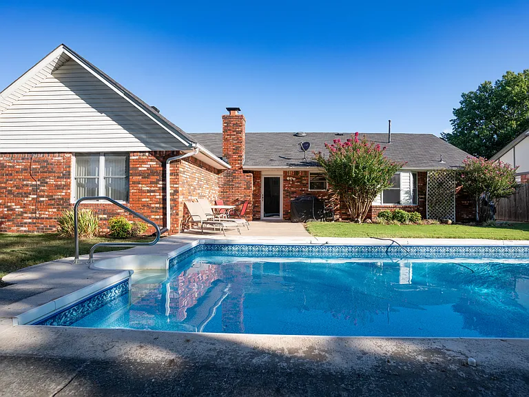 2221 W Memphis Pl — Photo 10