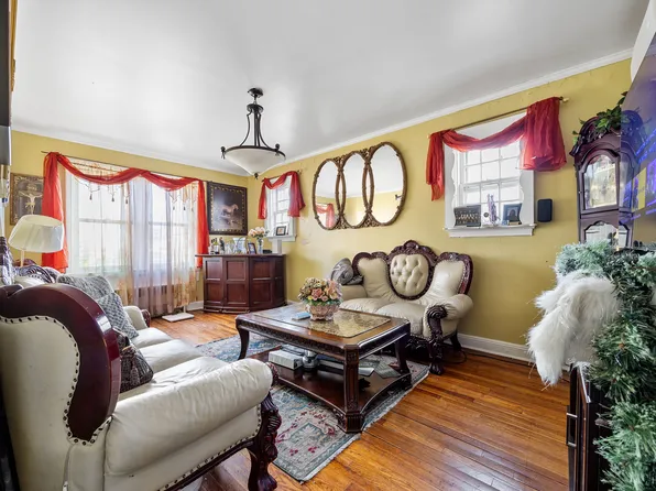 2801 Gunther Avenue image 3 of 14
