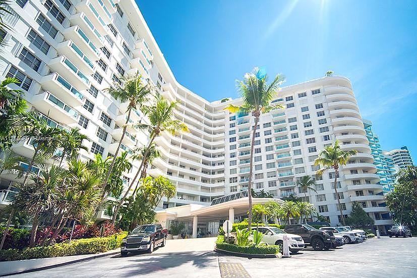 1st image of 5161 Collins Ave APT 306