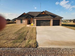 5866 NE Minnow Ln, Elgin, OK 73538