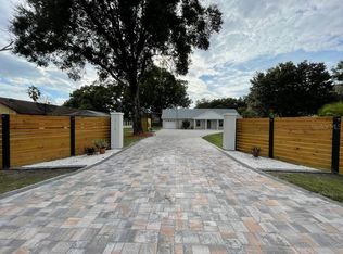 17110 Lakeshore Rd, Lutz, FL 33558