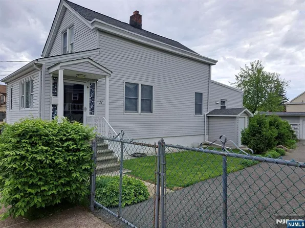 17 Gillies St, Clifton, NJ 07013