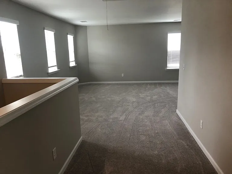 140 Hayworth Rd — Photo 6