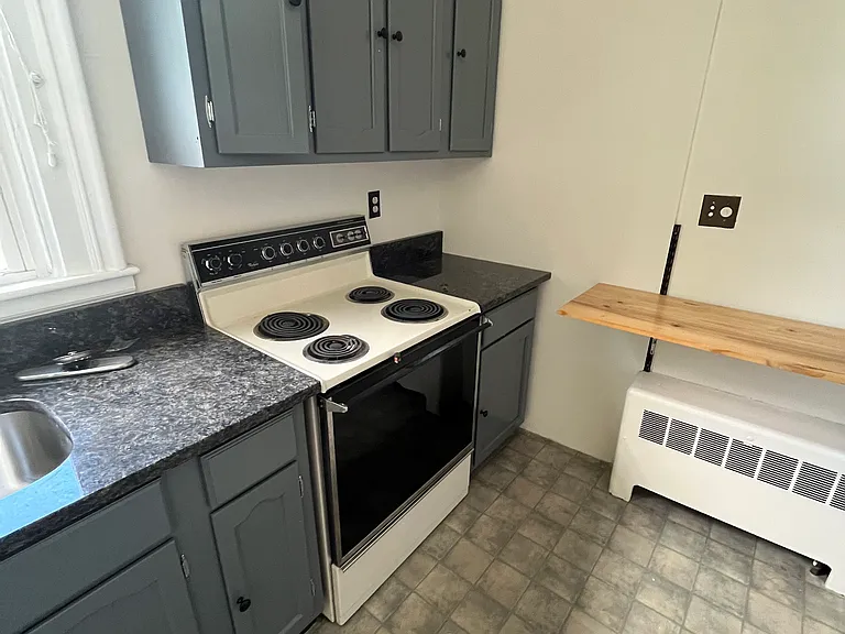 539 Bloomingrove Dr #7 — Photo 2