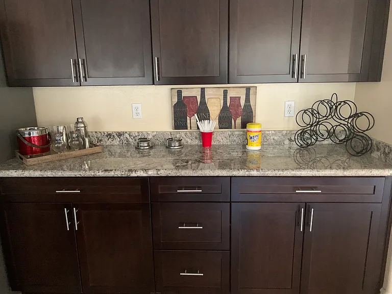 548 W Mendoza Ave — Photo 10