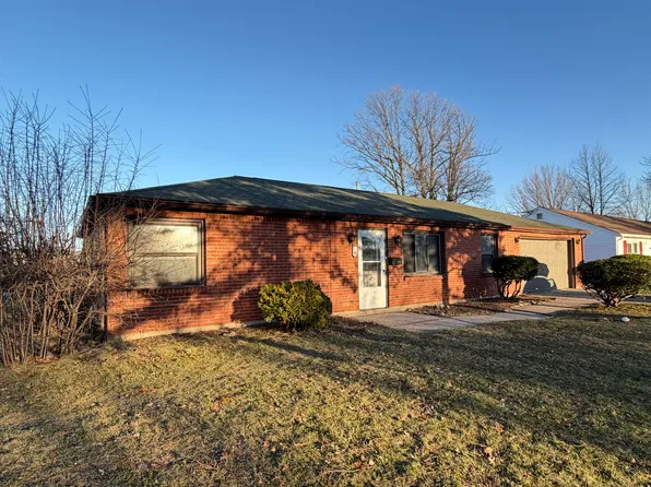 6 Campus Dr N, Amherst, NY 14226