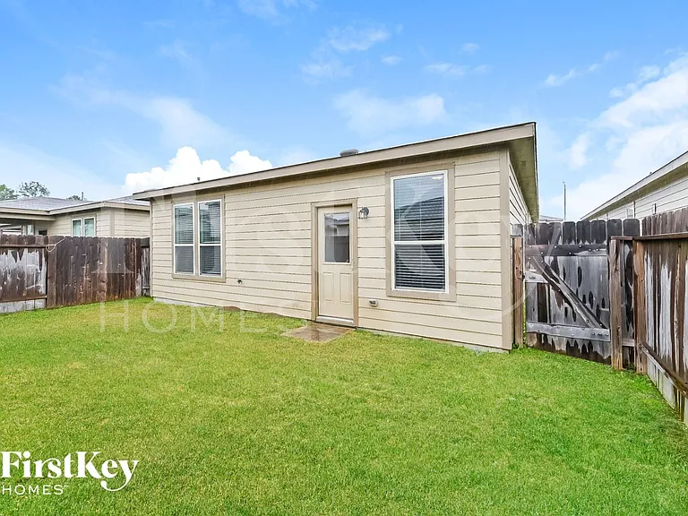 14711 Myrtle Point Dr — Photo 14
