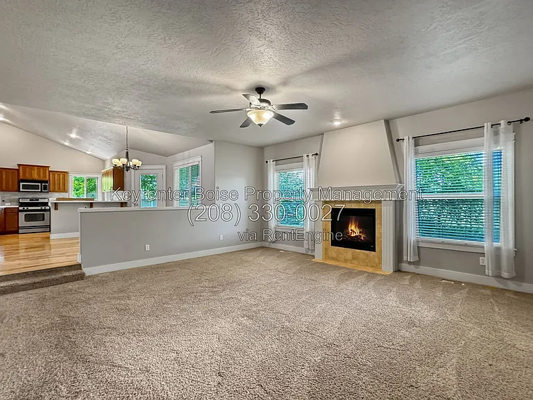 9198 W Avalanche Ct — Photo 2