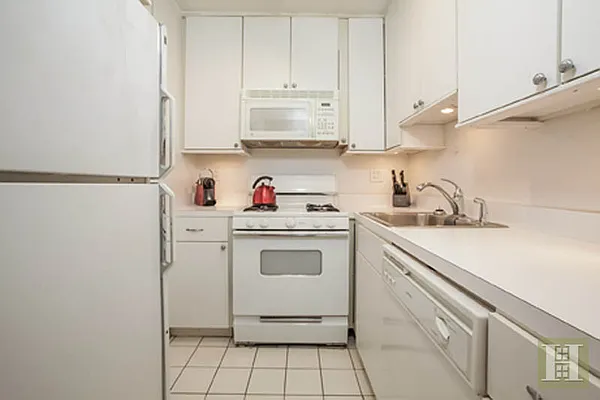 Sold by Halstead Real Estate | media 2