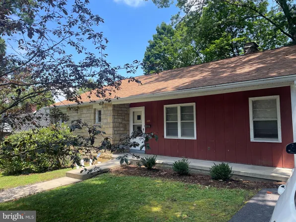 325 S Sparks St, State College, PA 16801